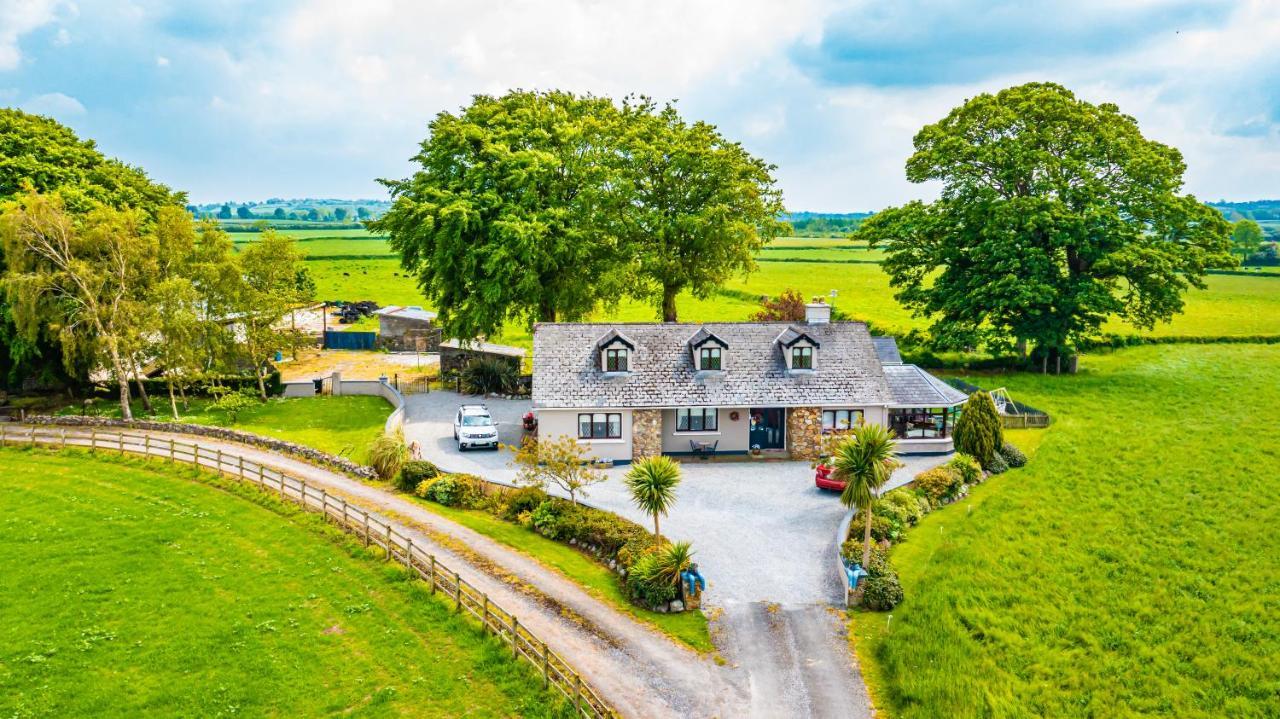 The Ring Farmhouse Бирр Экстерьер фото